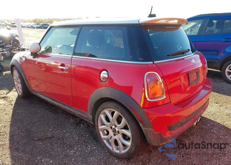 2010 Mini Cooper S из США, поврежденный, VIN WMWMF7C57ATZ73096